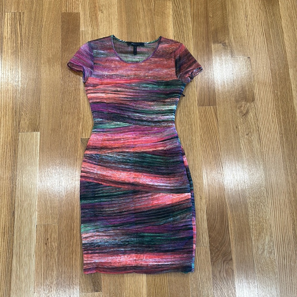 BCBGMaxAzria Colorful Wave Pattern Midi Dress